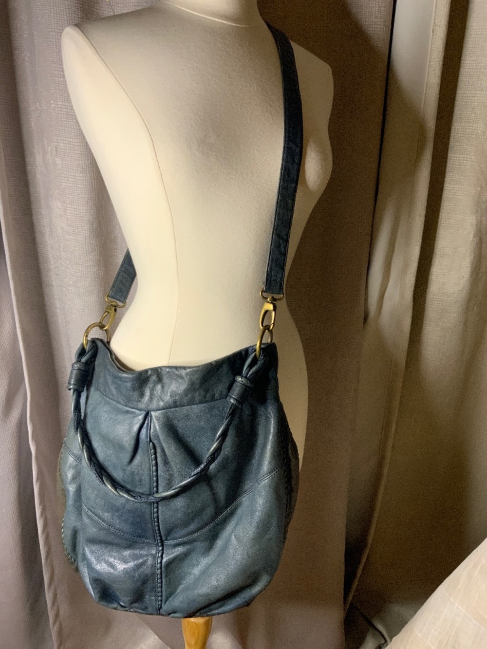 International Hobo 2-Tone Slouched Bag